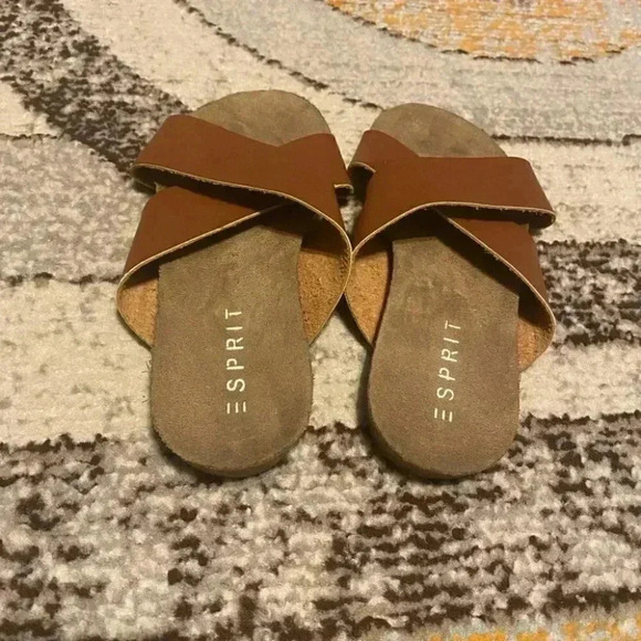 EUC Esprit Crisscross Sandals - Picture 8 of 8